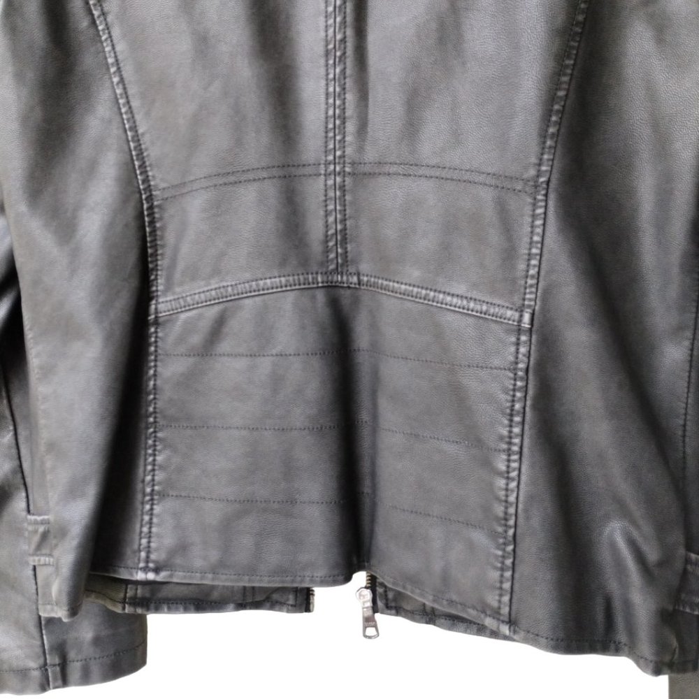 Black Rivet Vegan Leather Removable Hoodie Moto Jacket - Fits M - Carchoal/Black - Picture 8 of 16